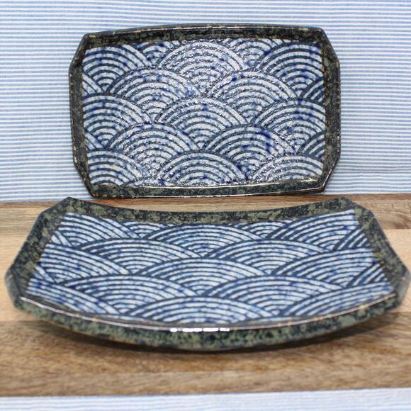 2 Tokyo Design Studio Aisai Seigaiha Curved Sushi Plates Japan Waves Blue Sea - Picture 1 of 9